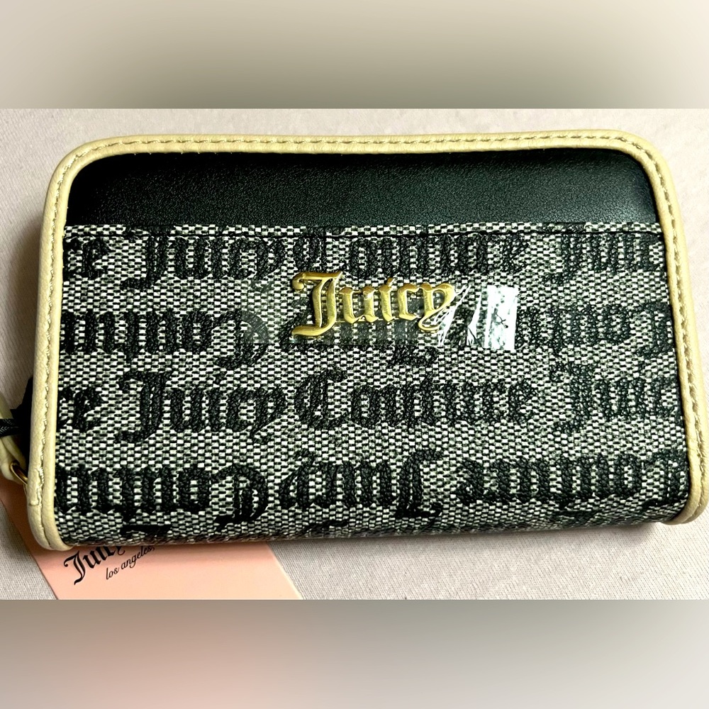 Juicy Couture Black Beige Spring Fling Multicompartment Bifold Wallet